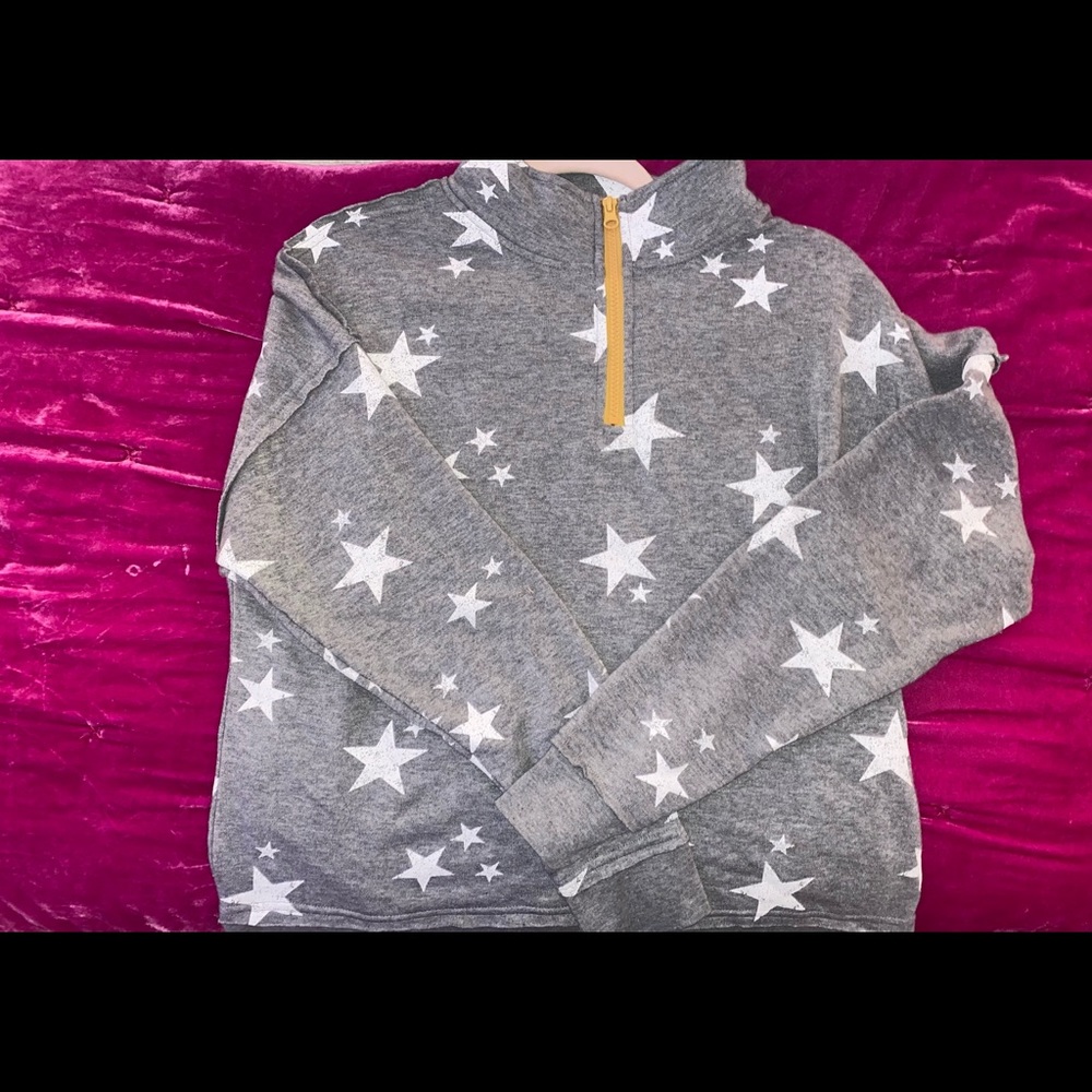 TARGET STAR SWEATSHIRT